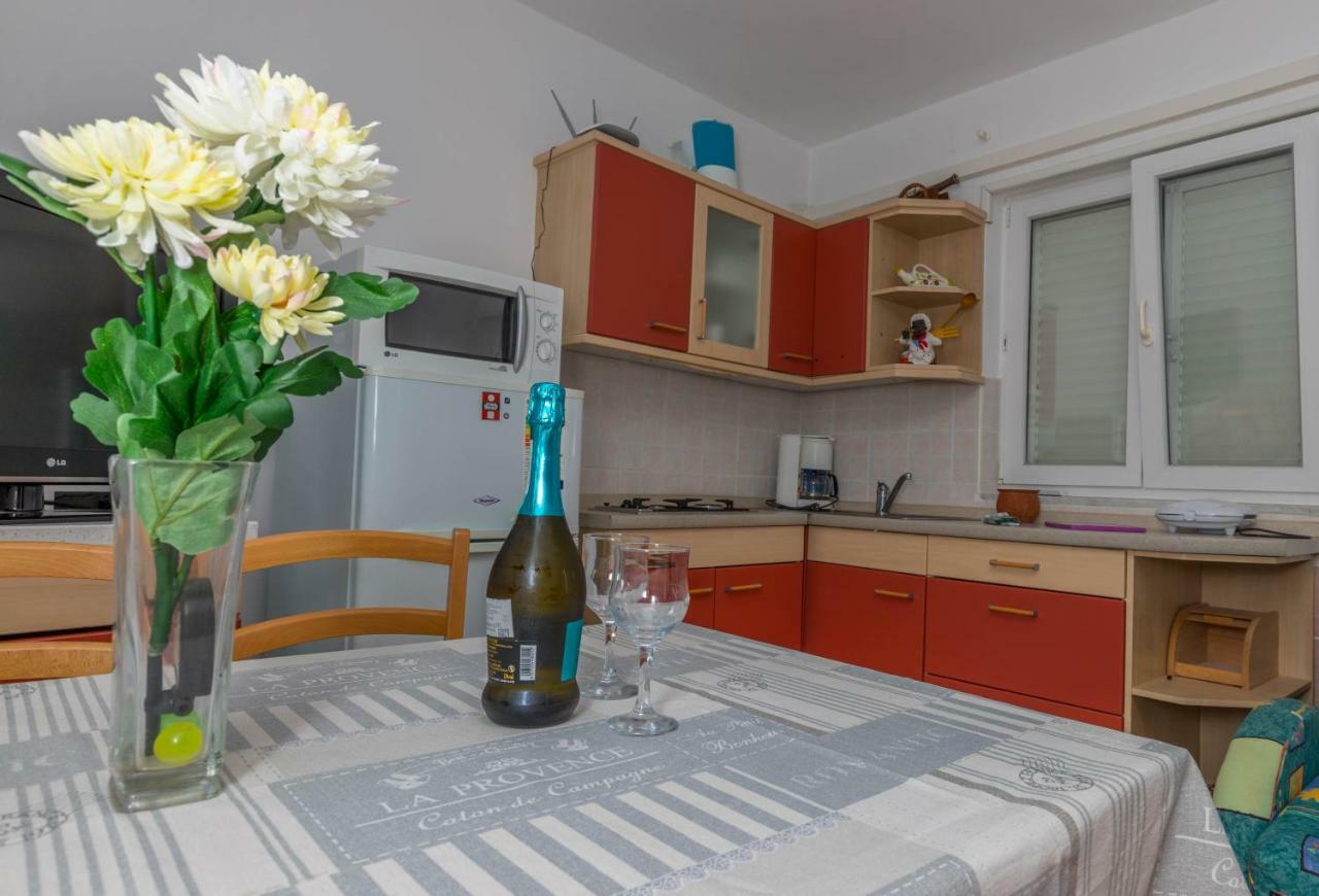 Apartman Zlatica Dramalj Esterno foto