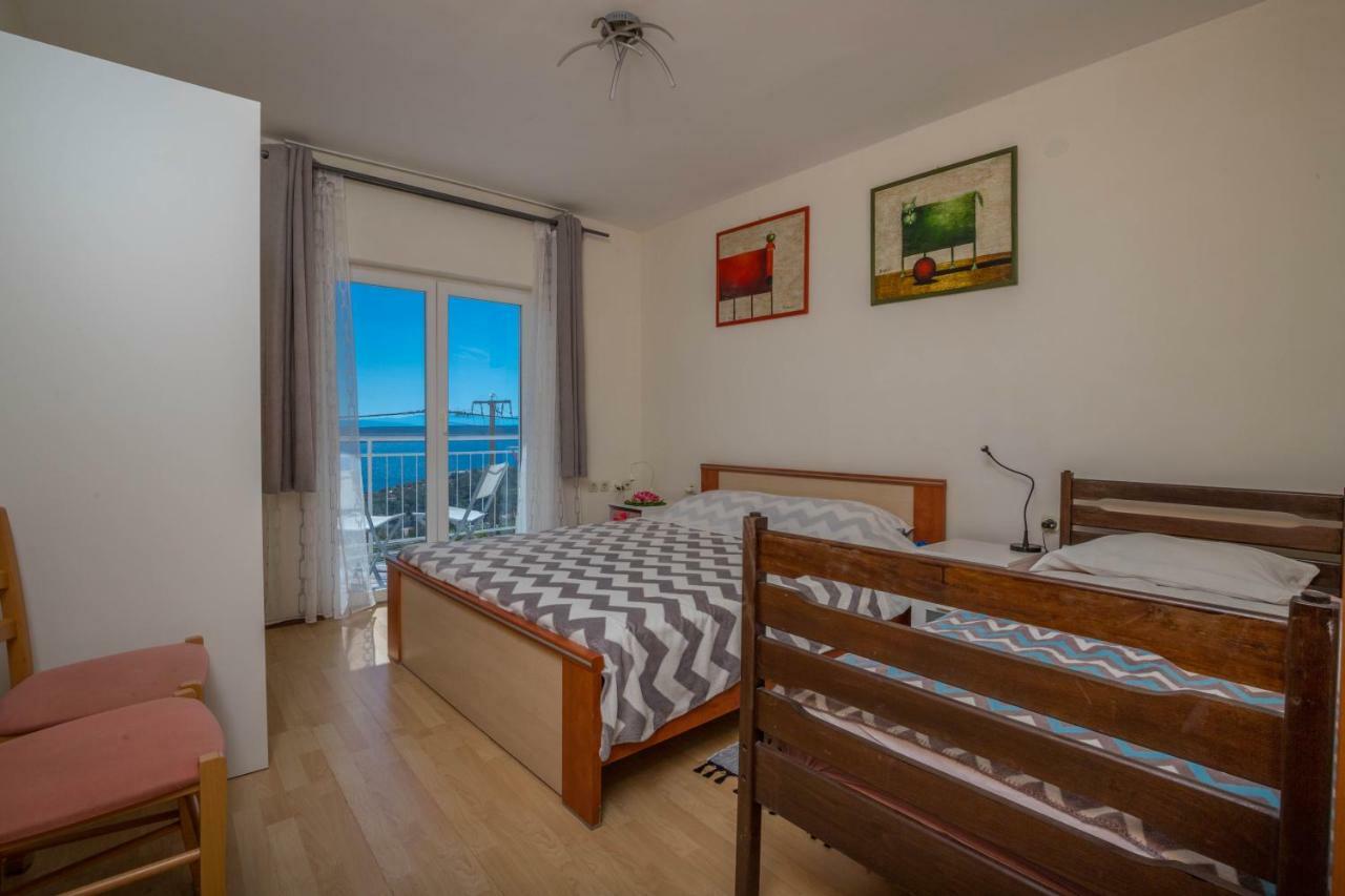 Apartman Zlatica Dramalj Esterno foto